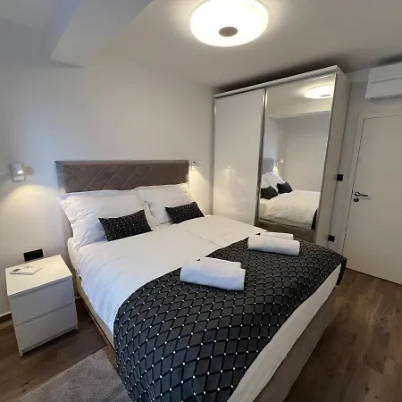 Apartment White Pearl - New Grebastica
