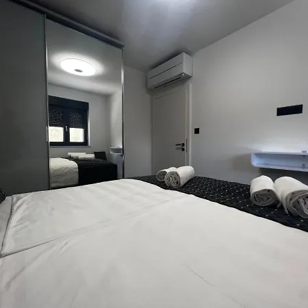 White Pearl - New شقة Grebaštica