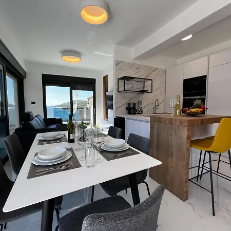 White Pearl - New * Grebastica