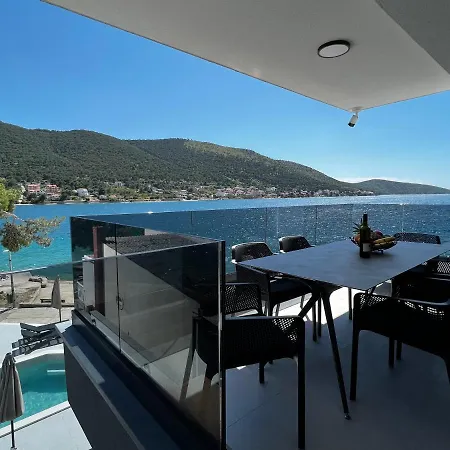 Apartman White Pearl - New Grebastica