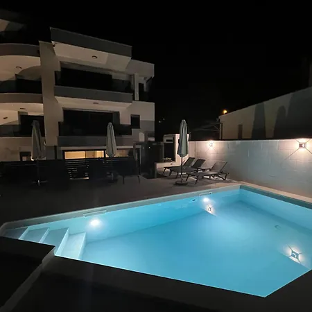 White Pearl - New Grebaštica